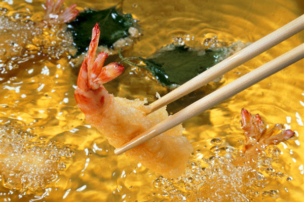 buon-non-khi-mang-thai-tranh-mon-an-dau-mo