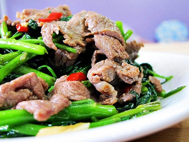 rau-muong-xao-thit-bo