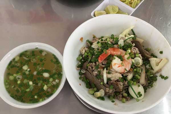 hu-tieu-nam-vang-quan-10
