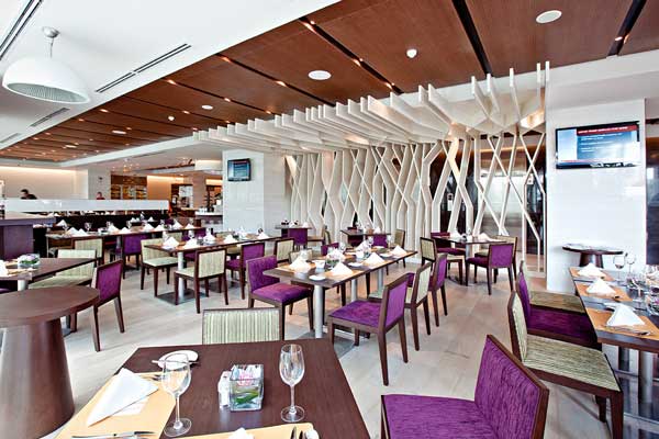 nha-hang-buffet-hai-san-the-square-1