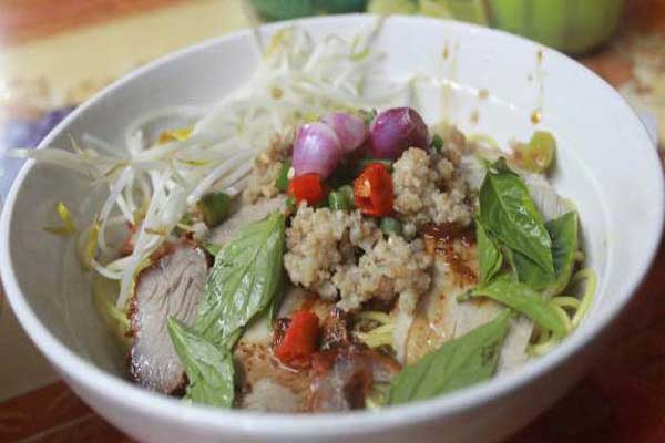 quan-160-my-xiu-hu-tieu