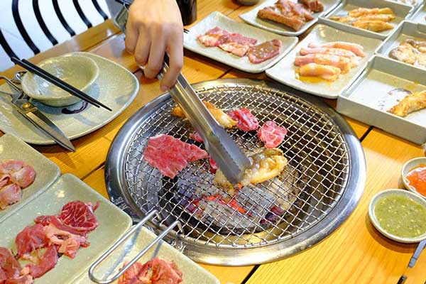 nha-hang-cheap-eats-buffet-lau-nuong-hai-san-1