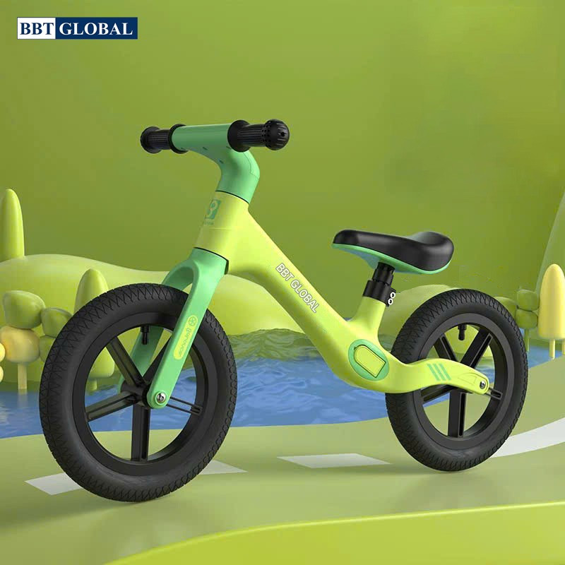 Xe thăng bằng cho bé khung siêu nhẹ BBT GLOBAL Q521