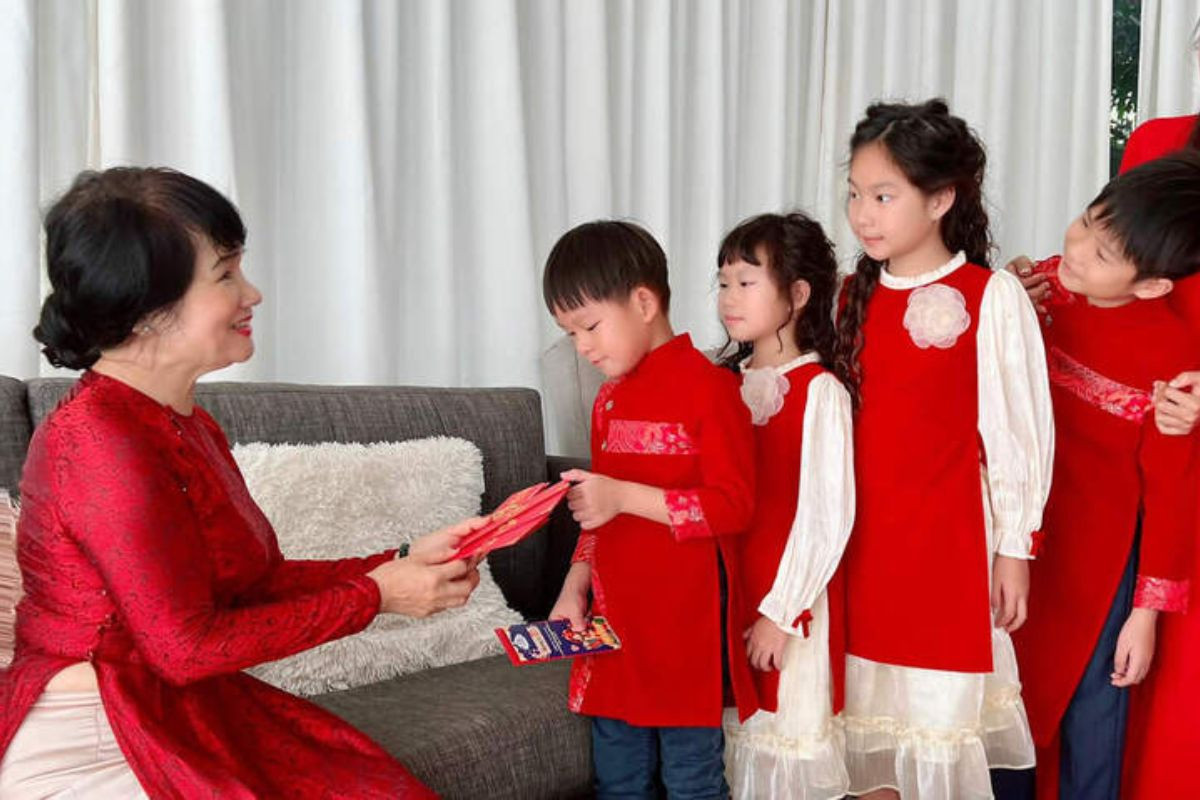 Lì xì của con lì xì