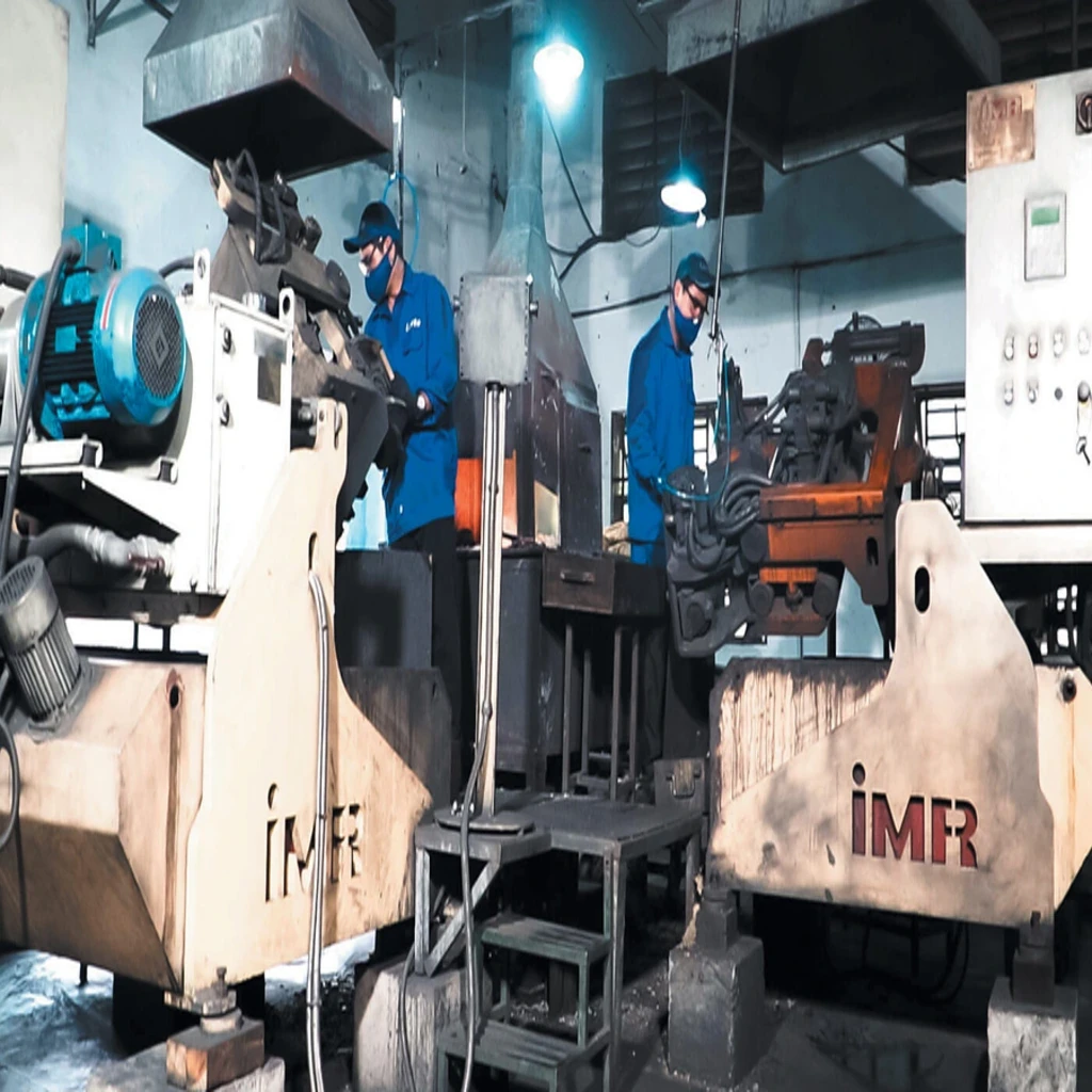 Công nghệ đúc thân sen vòi bằng máy IMR
