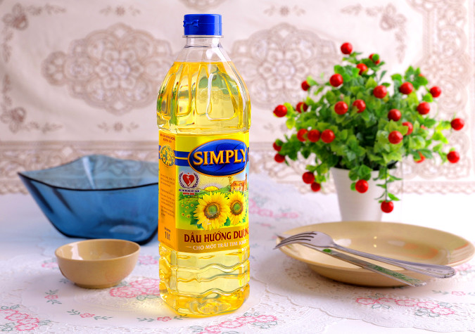 (Dầu hướng dương nguyên chất Simply 1 lít bao bì cũ)