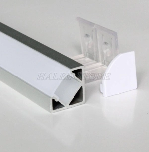 den-led-thanh-nhom-cho-tu-bep-3m