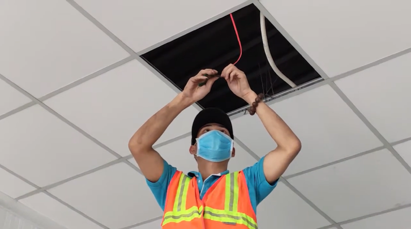 Đấu nối bộ nguồn (driver) của đèn LED Panel âm trần với dây cấp nguồn