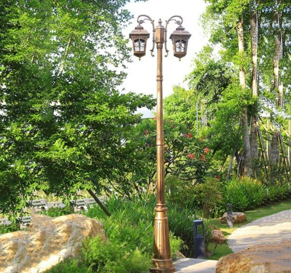 Ứng dụng của cột đèn sân vườn cổ điển trong thực tế