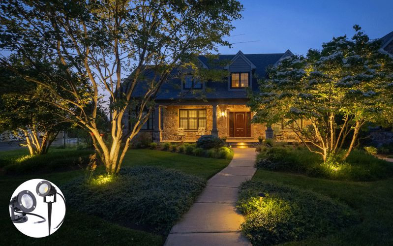 Đèn LED cắm cỏ