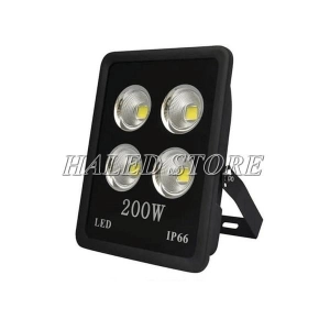 den-pha-led-200w-gia-bao-nhieu-5