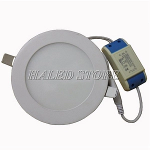 chup-chinh-dien-mat-truoc-den-led-am-tran-HLDLT4-4w-sieu-mong-3