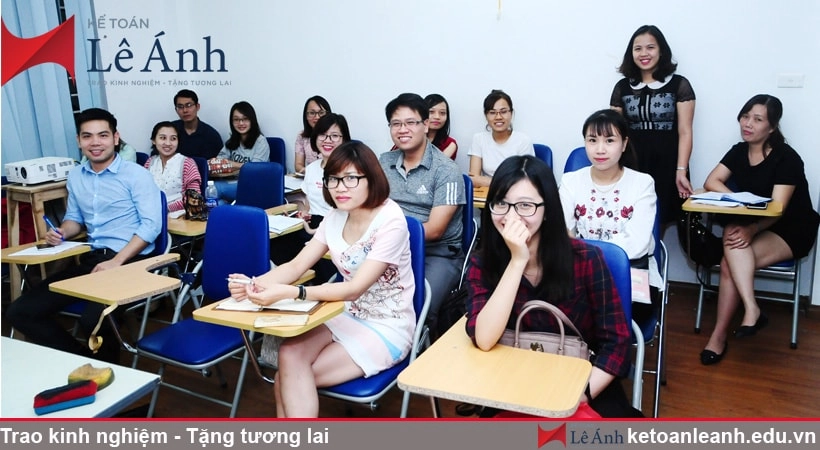 820-450-hoc-ke-toan-thuc-hanh-o-dau-tot