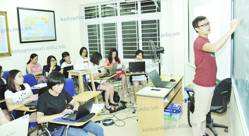 820x450-dao-tao-ke-toan-tong-hop-thuc-hanh