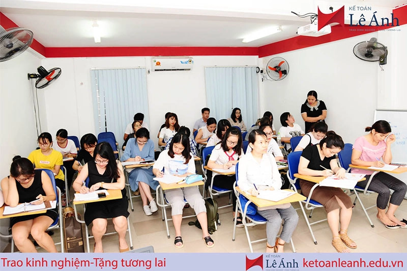 hoc-ke-toan-online-o-dau-tot