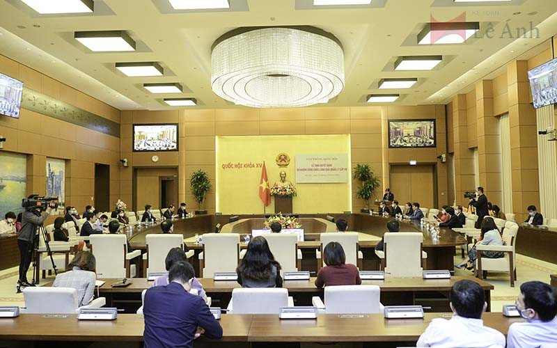Nghị quyết 43/2022/QH15 về chính sách tài khóa, tiền tệ hỗ trợ Chương trình phục hồi và phát triển kinh tế - xã hội