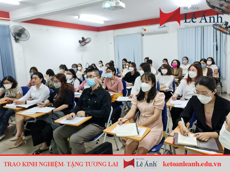 hoc-ke-toan-tong-hop-le-anh