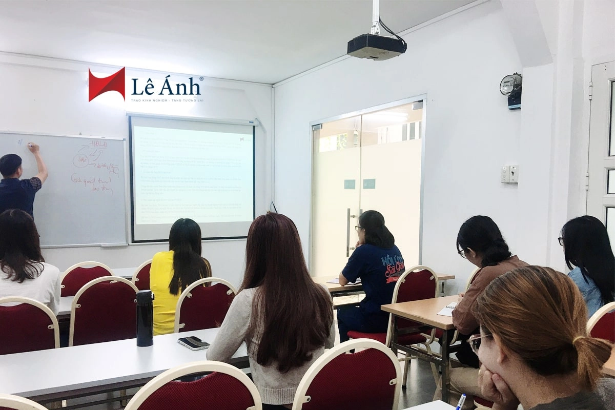 hinh-anh-khoa-hoc-c-b-chuyen-sau-tai-le-anh