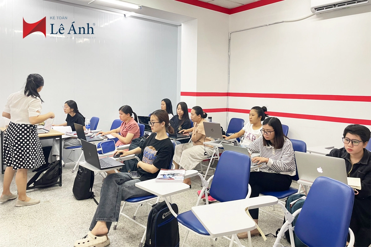 hinh-anh-khoa-hoc-ke-toan-theo-chuan-muc-quoc-te-ias-ifrs