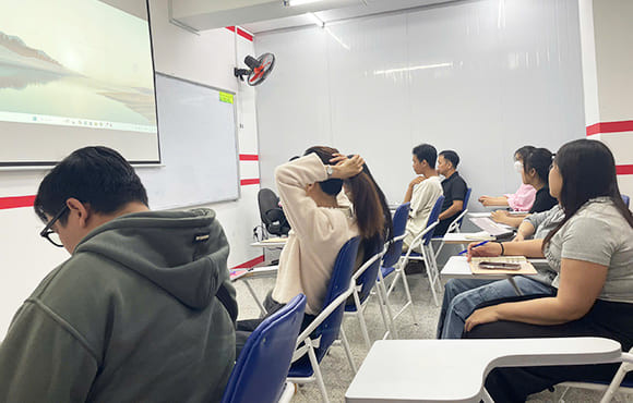 hinh-anh-khoa-hoc-ke-toan-tai-ke-toan-le-anh