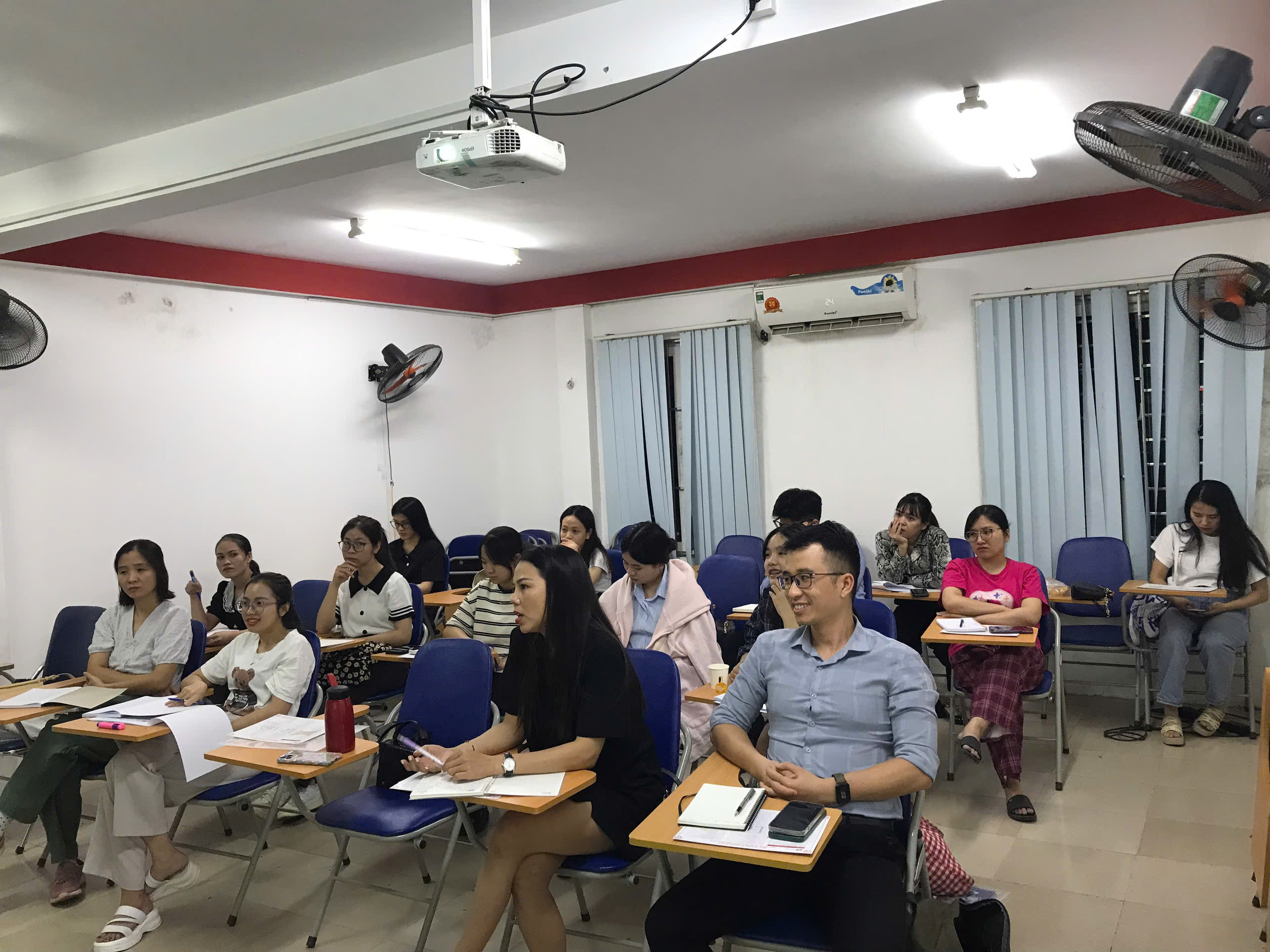 gen-h-lop-ktth-co-vu-duong-dung-3