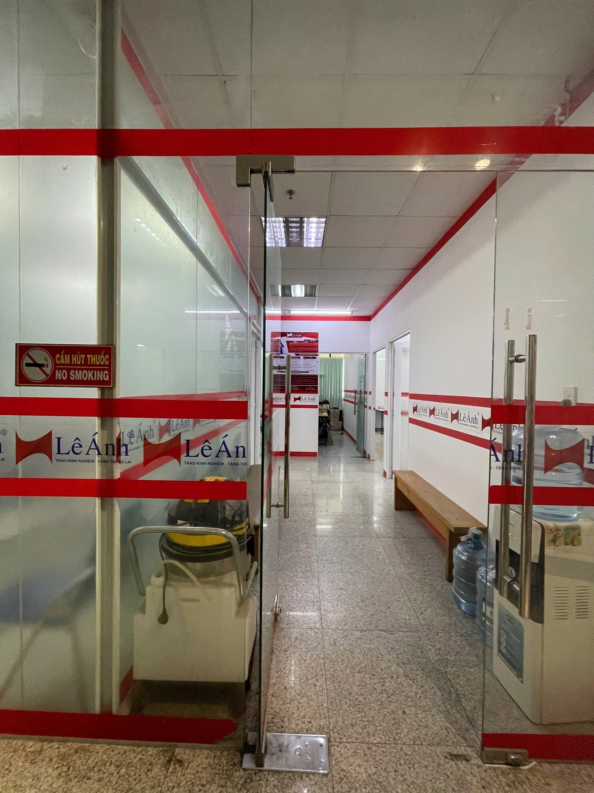 Lầu 2 Tòa nhà 520 Cách Mạng Tháng Tám, Phường Nhiêu Lộc, TPHCM