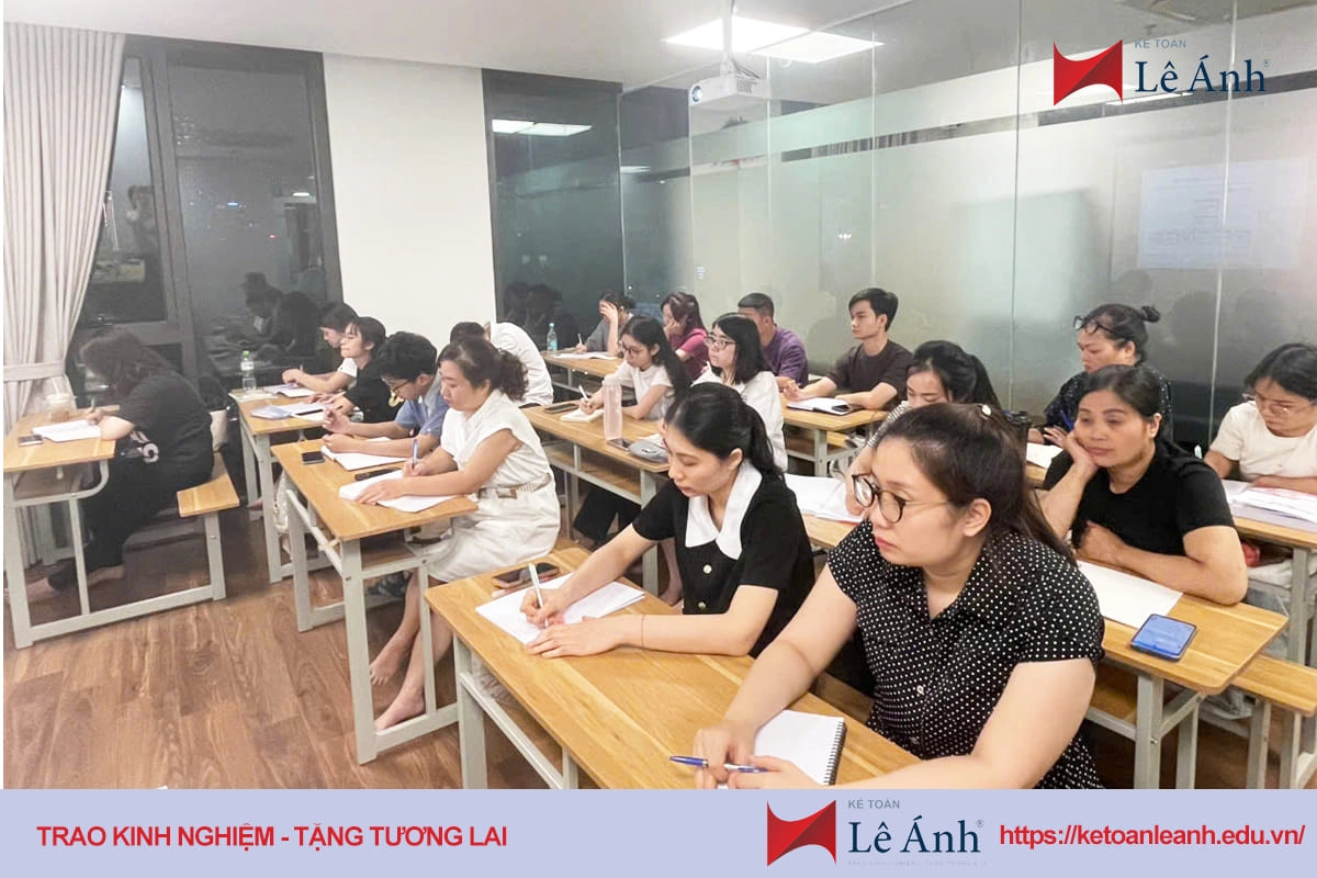 Hình ảnh khóa học kế toán thuế tại Kế toán Lê Ánh