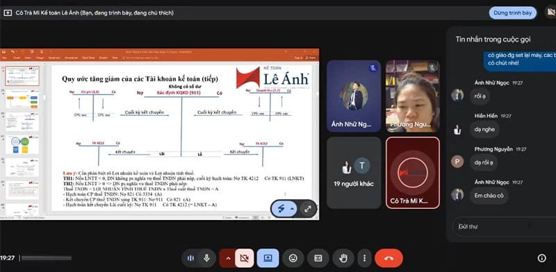 Hình ảnh học viên tham gia lớp học online tương tác trực tiếp cùng giảng viên