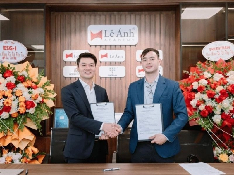 Greentrain ký kết hợp tác với Sent Technology – The ESG Institute
