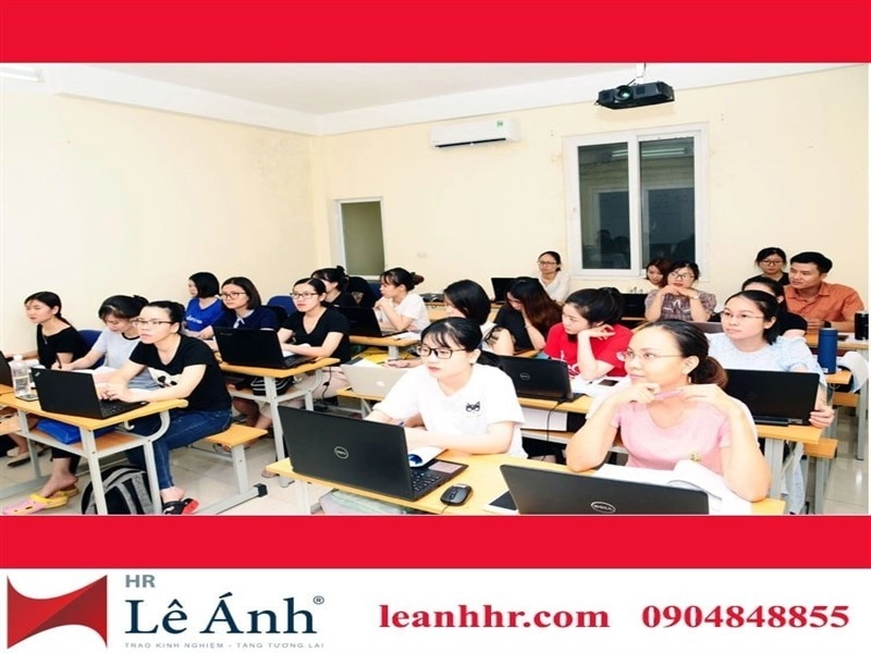 học hành chính nhân sự