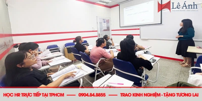 Khóa Học Hành Chính Nhân Sự Tại Phường Thanh Xuân