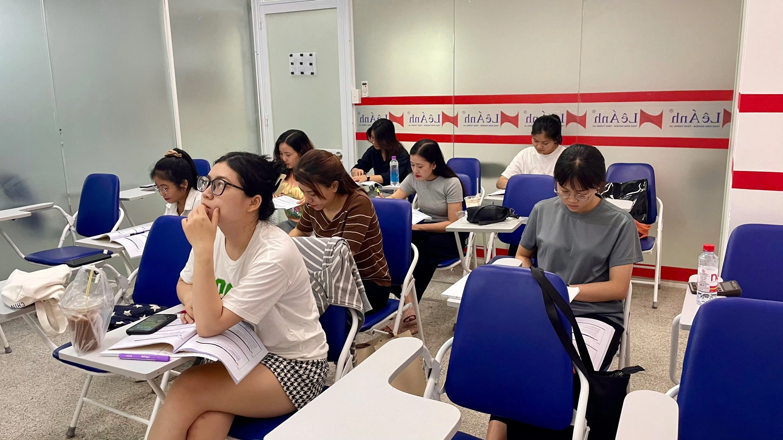 Khóa Học Hành Chính Nhân Sự Tại Phường Láng