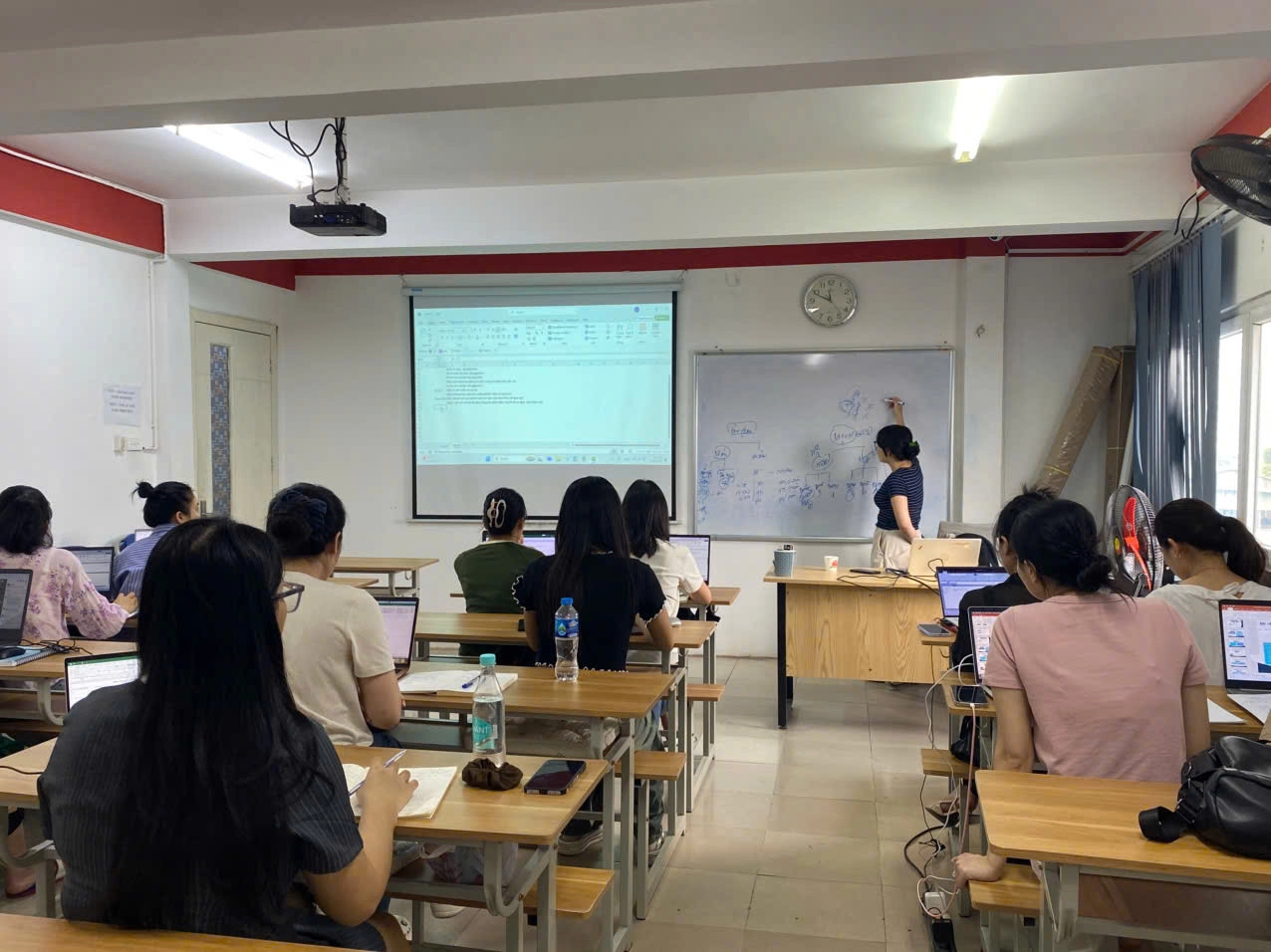 z7107691948692-61db099479ad061e6fc2c0dbed62d840