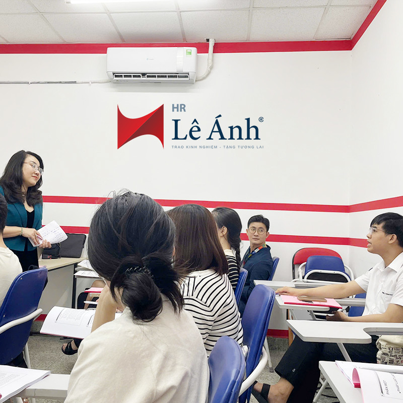 Ảnh lớp học Hành chình Nân sự tại Lê Ánh HR cùng cô Như Ý