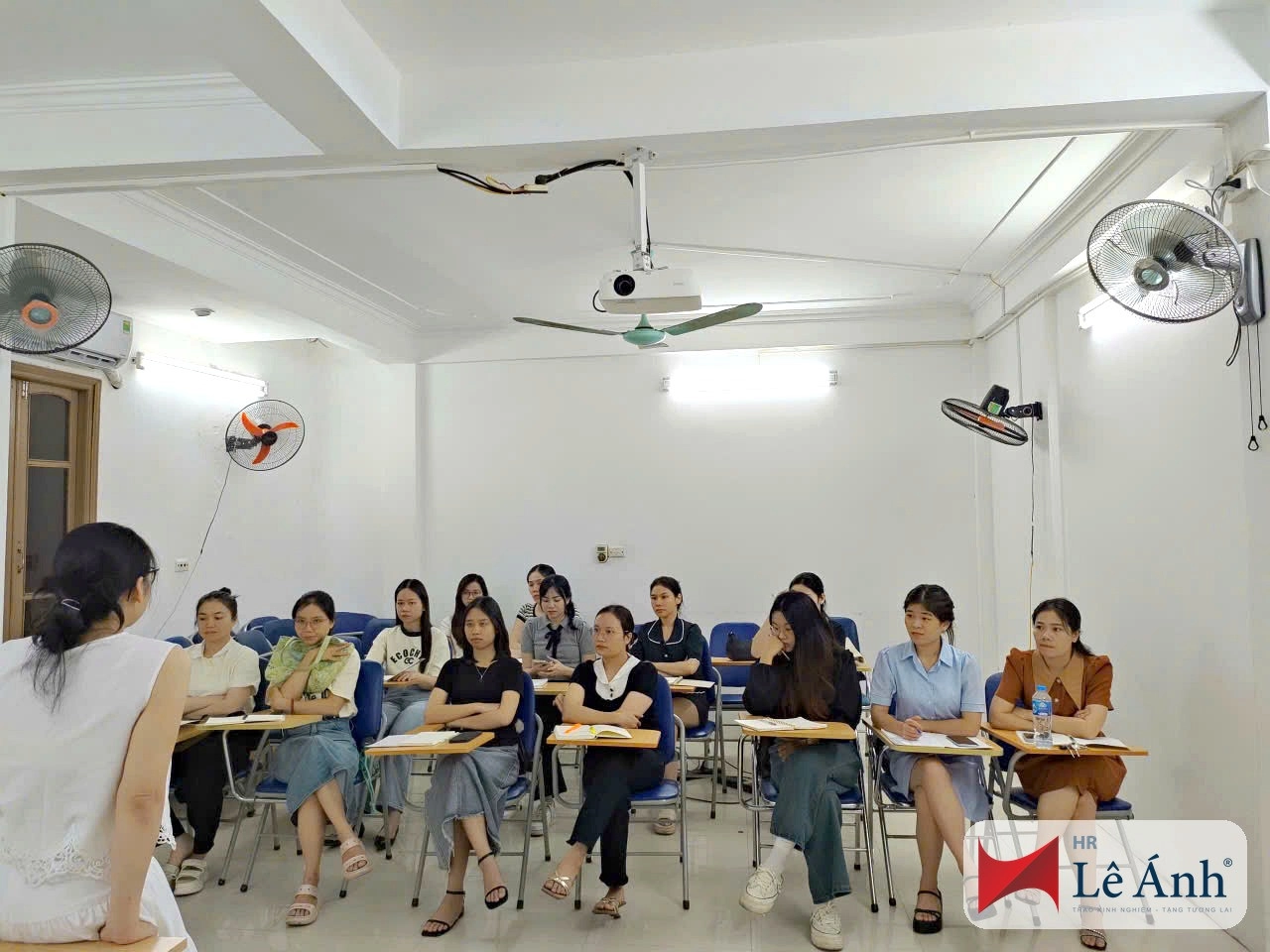 Hình Ảnh Lớp Học Và Cơ Sở Học Tại Hà Nội
