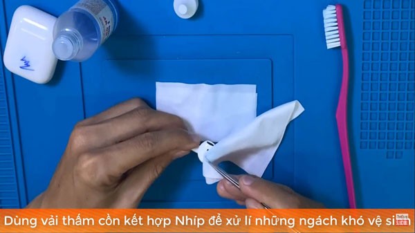 Hướng dẫn vệ sinh và bảo dưỡng tai nghe để tránh hỏng hóc