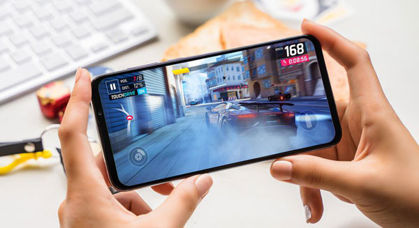 trai-nghiem-game-tren-vsmart-live