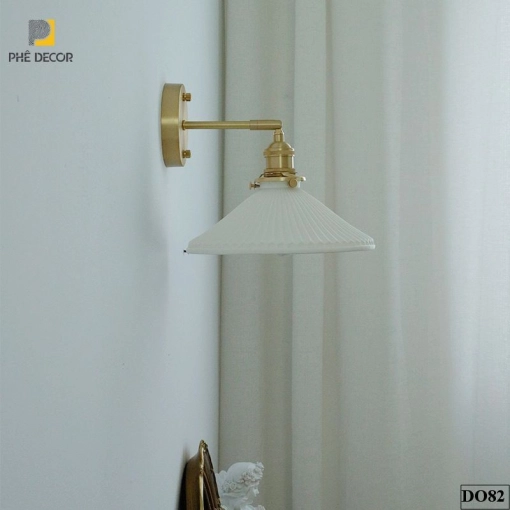 den-treo-tuong-chao-gom-gomn-do82-4-phedecor