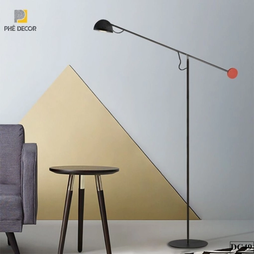 den-san-trang-tri-phong-cach-toi-gian-dc49-5-phedecor
