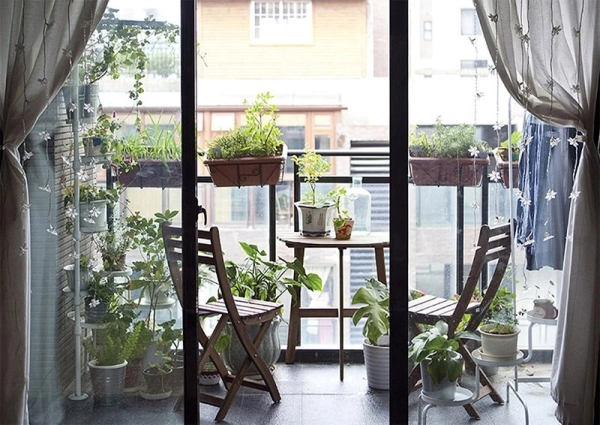 trang-tri-ban-cong-dep-nhat-2-1