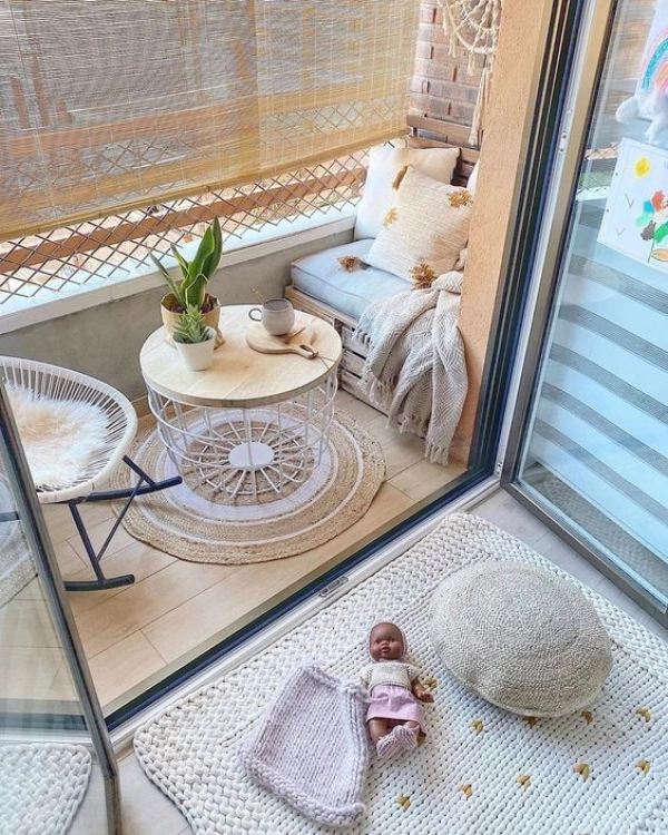 trang-tri-ban-cong-chung-cu-026