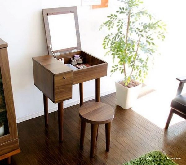 ban-trang-diem-nho-gon-13-copy