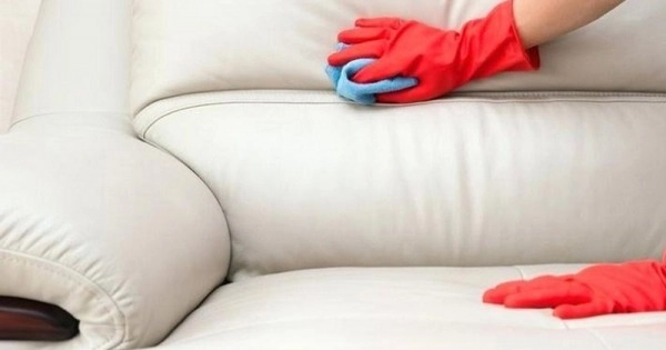 cach-lam-sach-ghe-sofa-trang-1