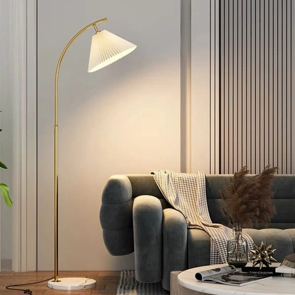 den-cay-trang-tri-goc-sofa-1