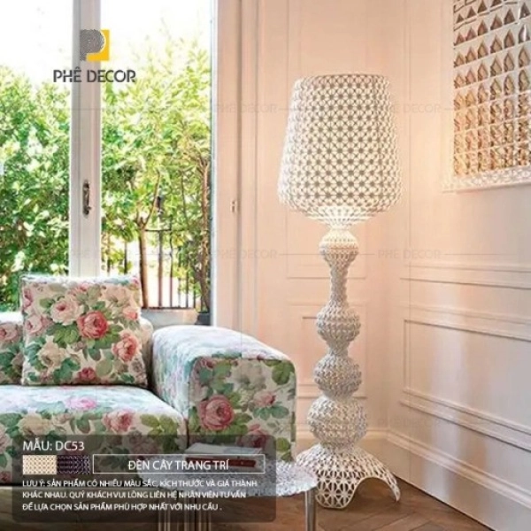 den-trang-tri-phong-khach-hien-dai-4