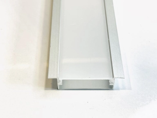 den-led-thanh-nhom-2-3-768x576