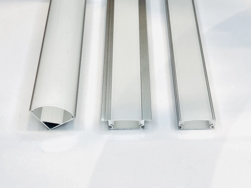 den-led-thanh-nhom-6