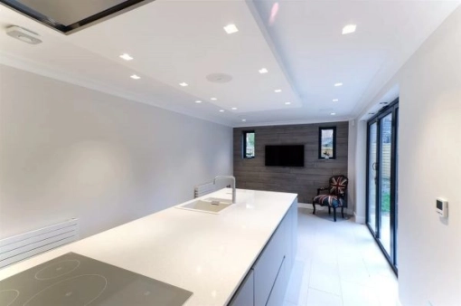 thanh-nhom-dinh-hinh-led-610-1-1-600x398