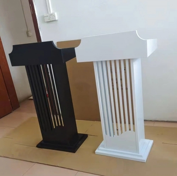 buc-phat-bieu-go-cong-nghiep-4