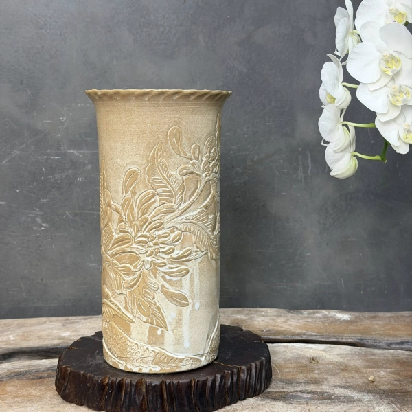 binh-cam-tuyet-mai-1